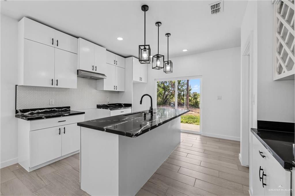 Photo 3 of 6321 Lancelot Drive