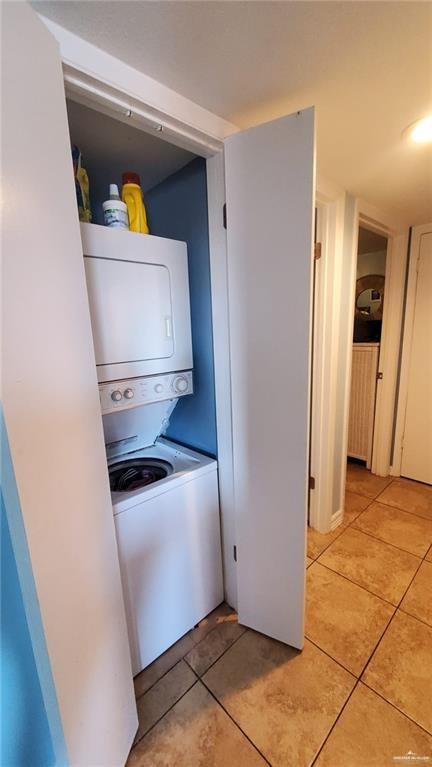 Photo 6 of 3113 Laguna Boulevard #219