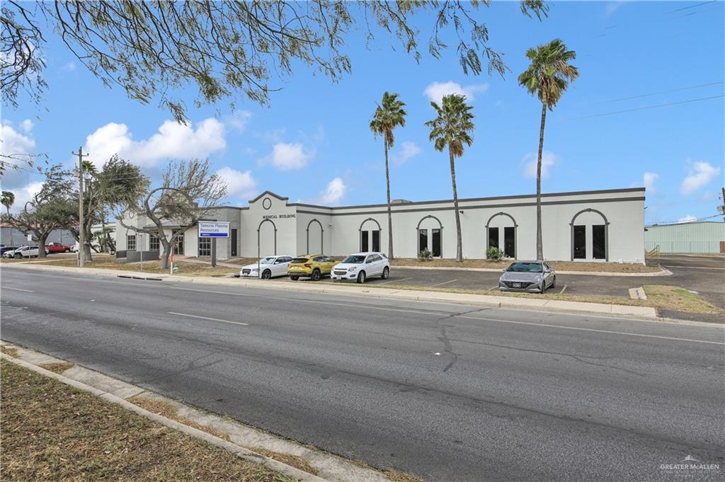 Photo 2 of 600 Bicentennial Boulevard