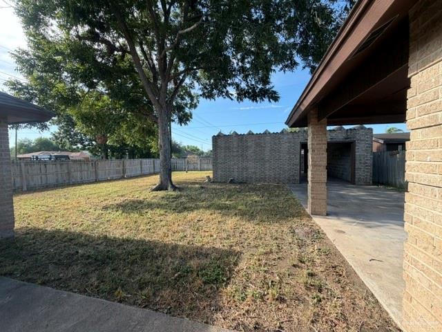 Photo 10 of 1301 Duranta Avenue