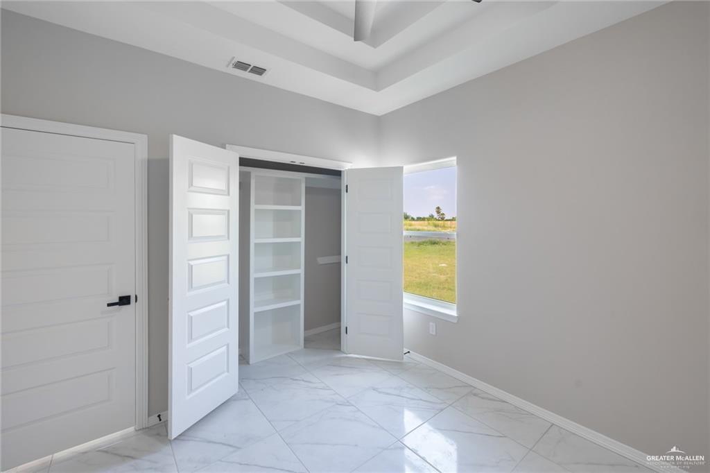 Photo 7 of 3717 Diamondhead Avenue