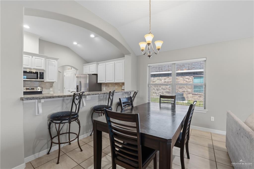 Photo 8 of 2508 Del Oro Drive