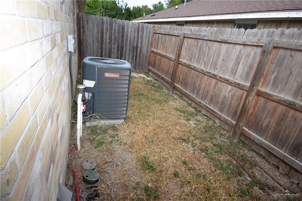Photo 20 of 214 Albatross Avenue