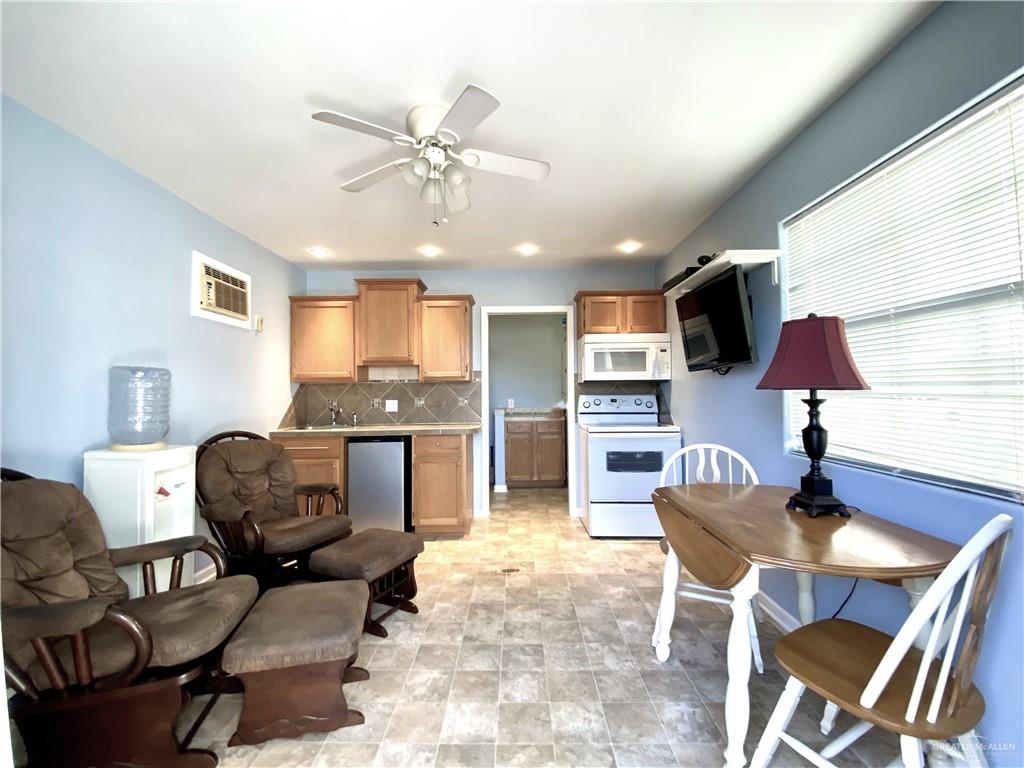 Photo 3 of 3909 Mallard Drive