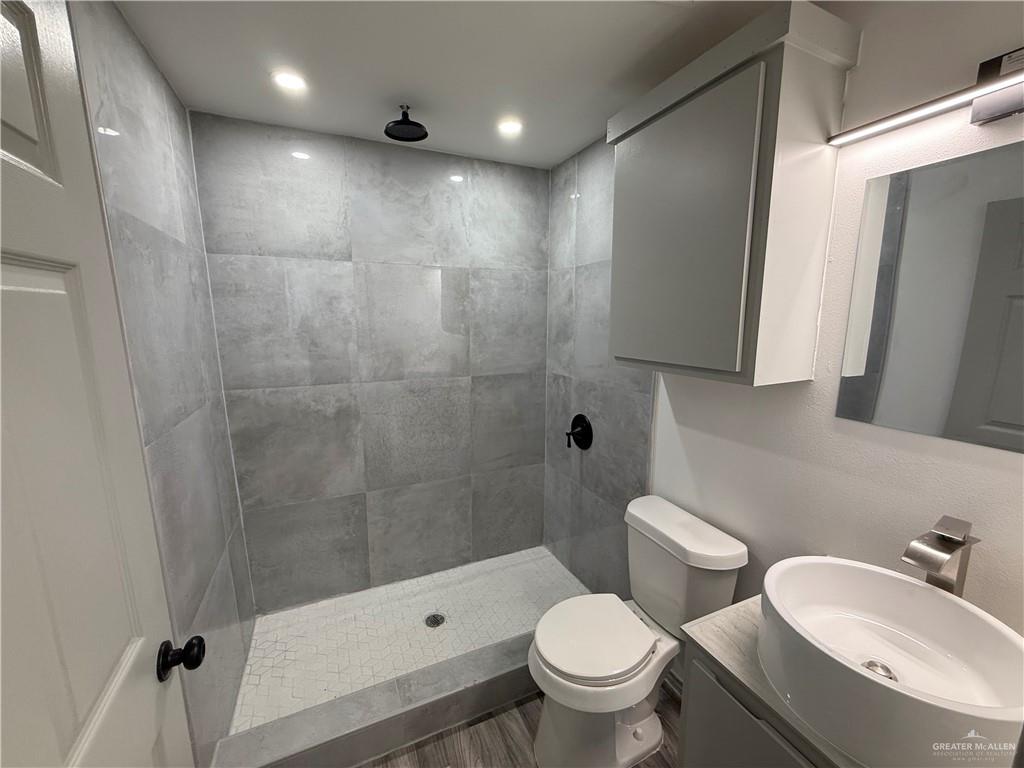 Photo 28 of 212 11th Street