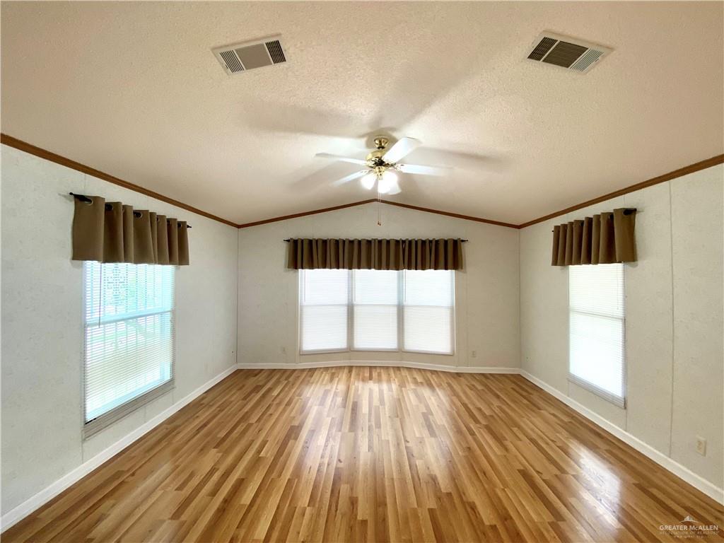 Photo 14 of 2022 Vernon Street