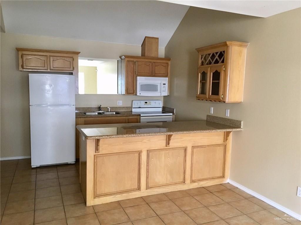 Photo 2 of 2503 Salvatierra Avenue #29