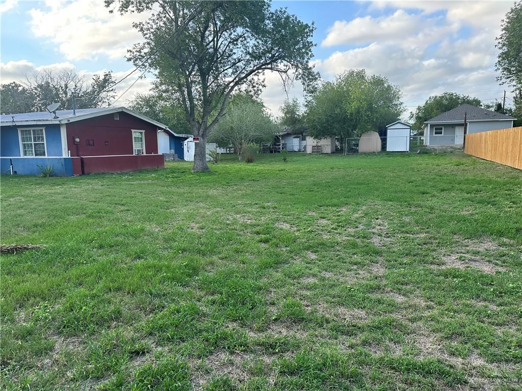 Photo 4 of 1508 Tierra Drive