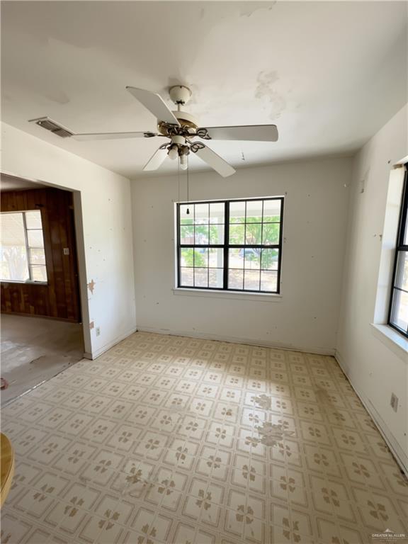 Photo 5 of 608 Hackberry Avenue
