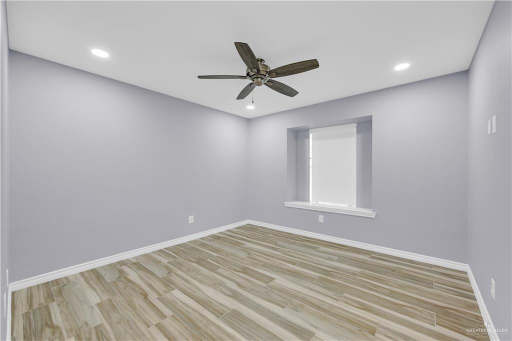 Photo 17 of 3005 Heron Avenue