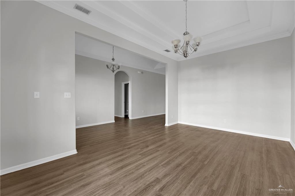 Photo 4 of 2621 Easy Street