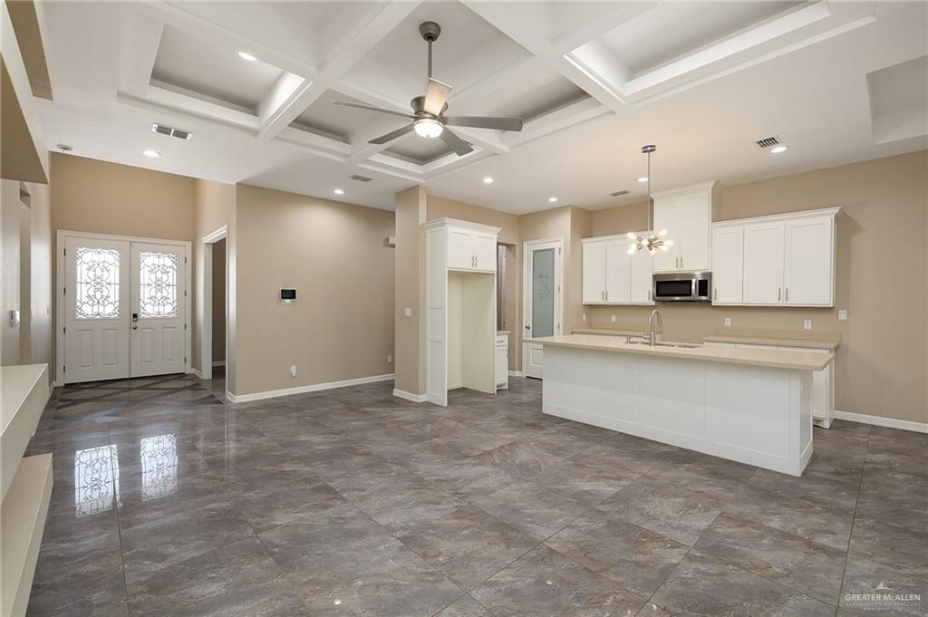 Photo 9 of 2109 King Drive