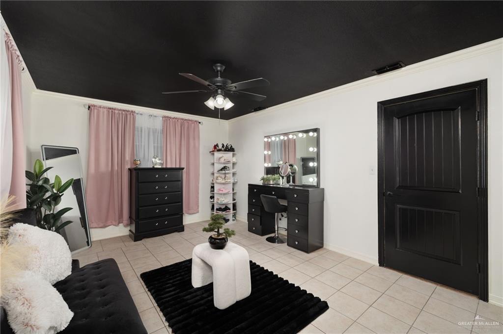 Photo 8 of 1222 Bluebonnet Street