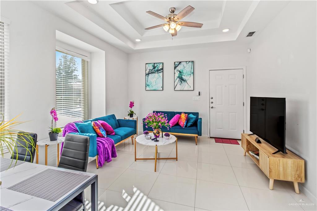 Photo 2 of 5708 Nightingale Avenue #2