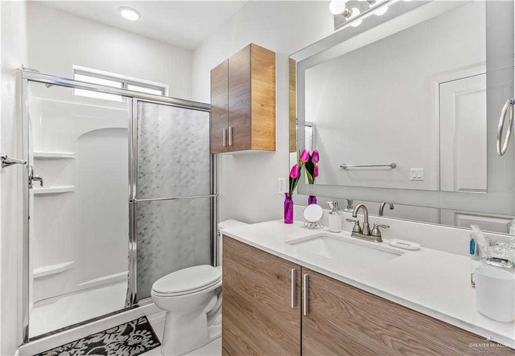 Photo 8 of 5708 Nightingale Avenue #2