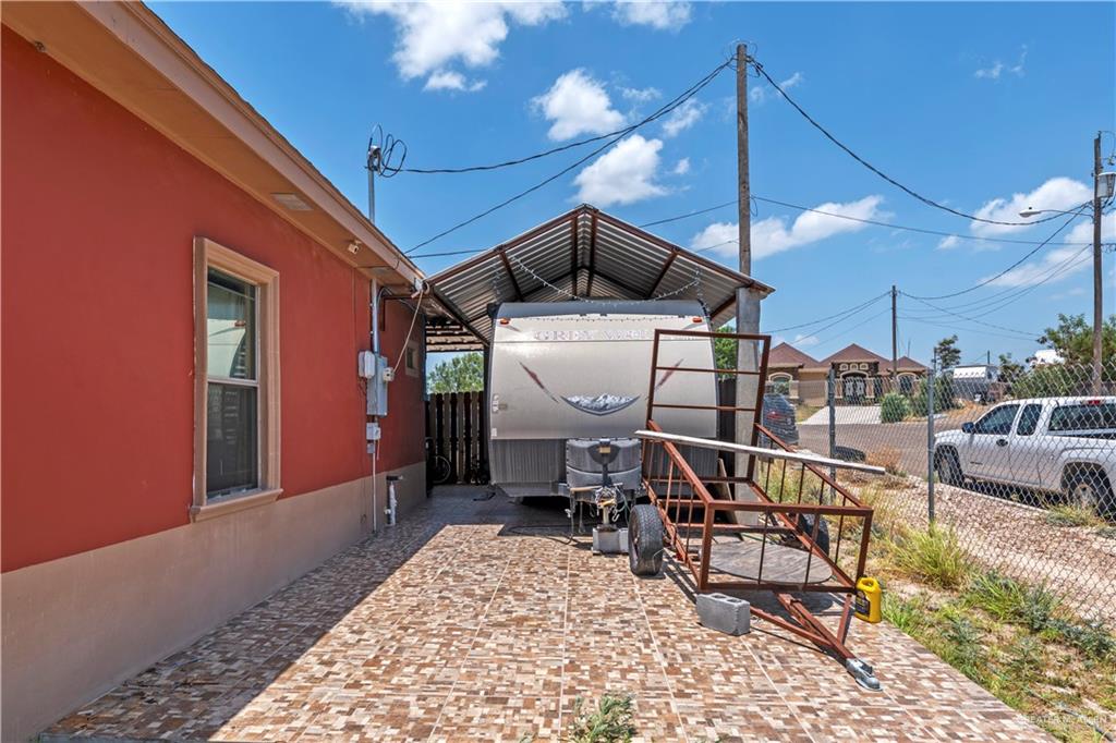 Photo 17 of 552 Godornis Street