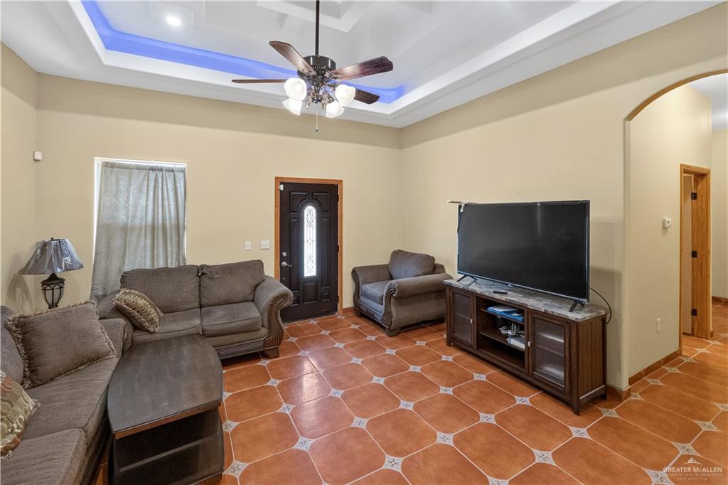 Photo 3 of 552 Godornis Street