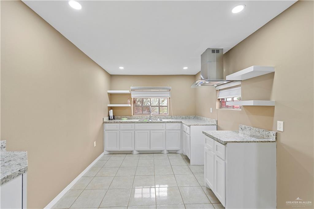 Photo 11 of 1020 Tamaulipas Street
