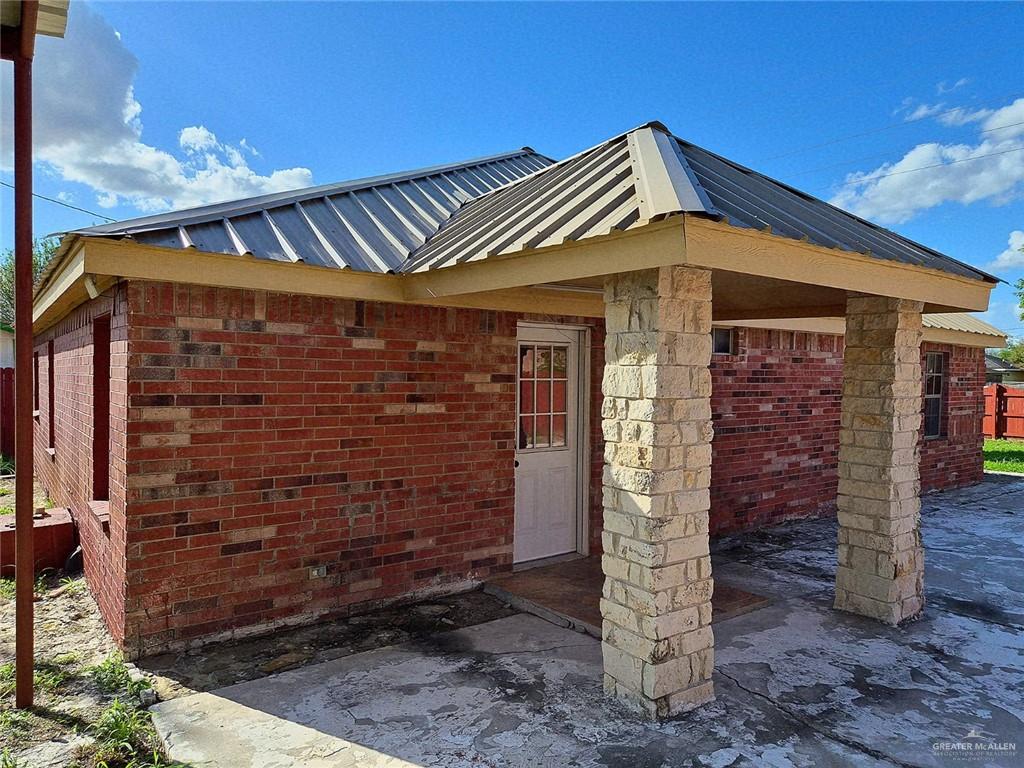 Photo 6 of 1020 Tamaulipas Street