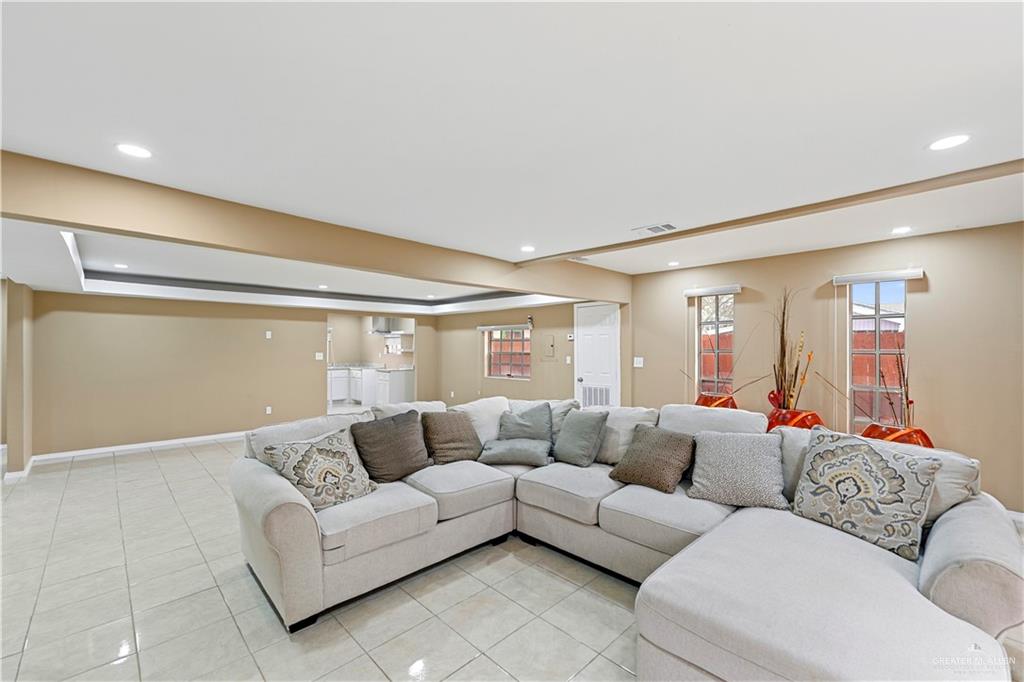 Photo 7 of 1020 Tamaulipas Street