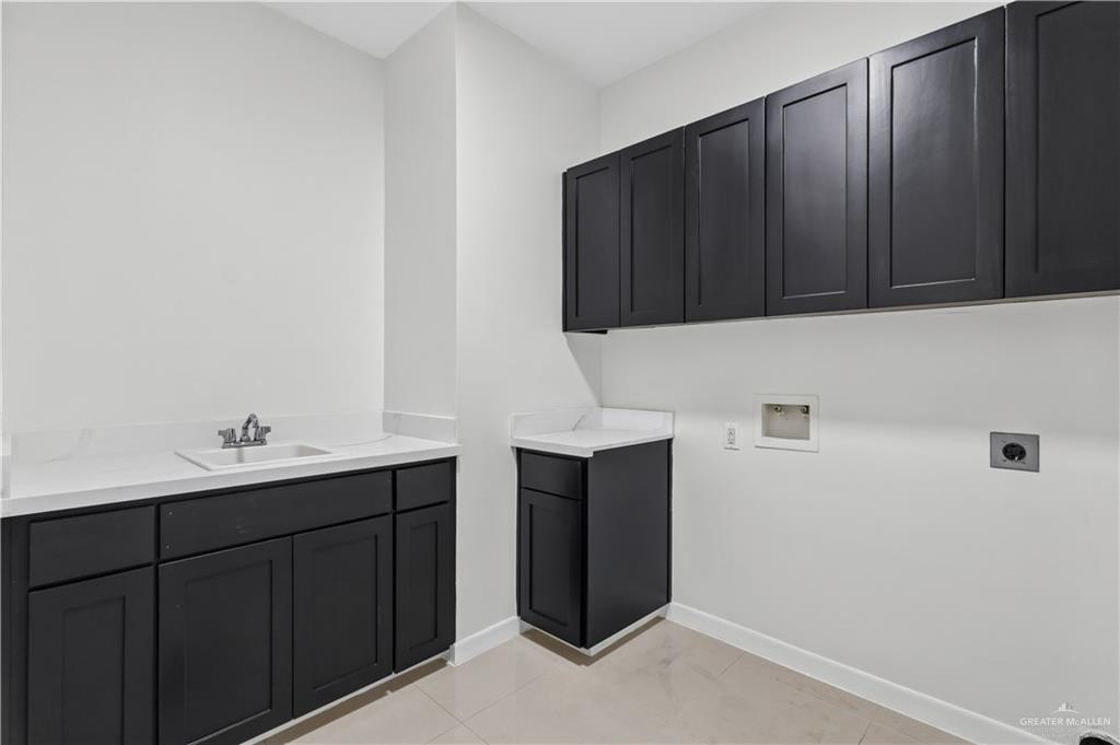 Photo 16 of 2021 Rice Avenue