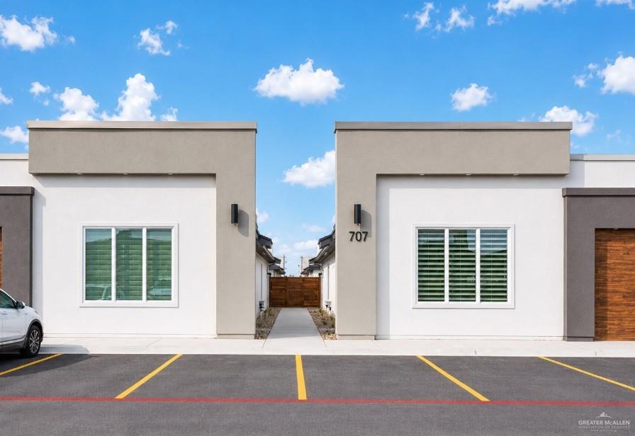 Photo 1 of 707 Coves Lane #1, Weslaco