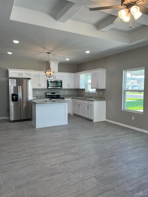 Photo 2 of 2112 Redbud Lane