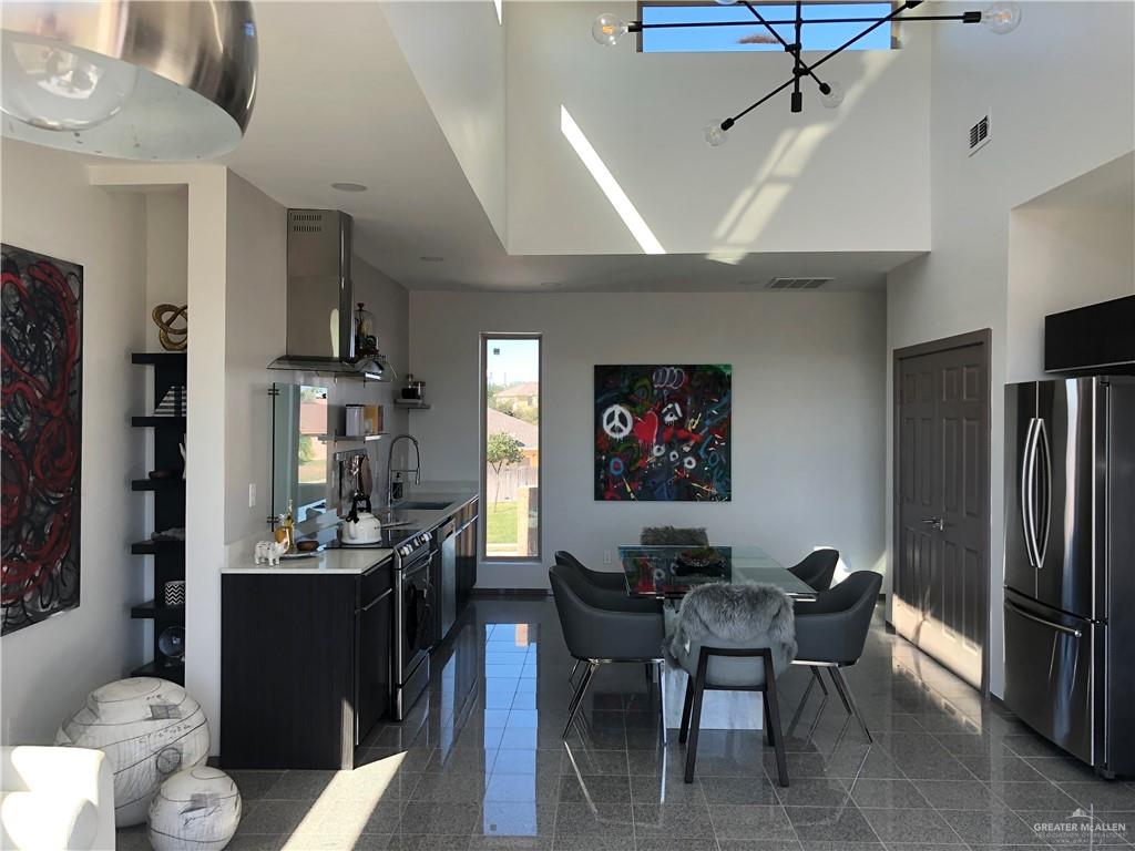 Photo 4 of 305 Palm Shores Boulevard #201A