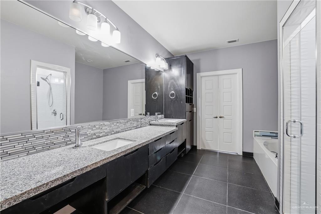 Photo 16 of 3901 Falcon Drive