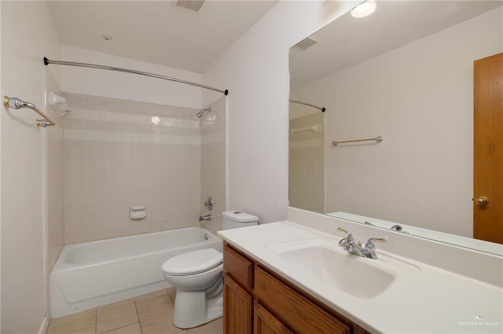 Photo 11 of 2300 J Street