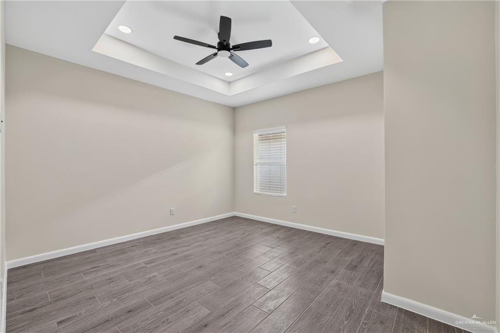 Photo 10 of 1304 Rosewood Lane #1