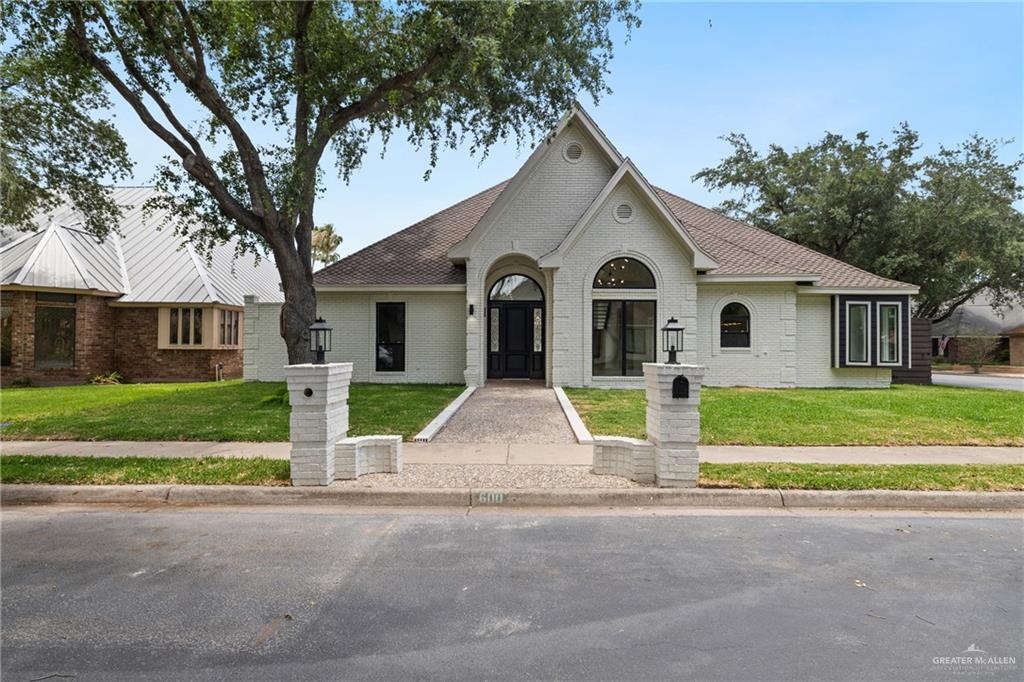 Photo 1 of 600 Bluebird Avenue, McAllen