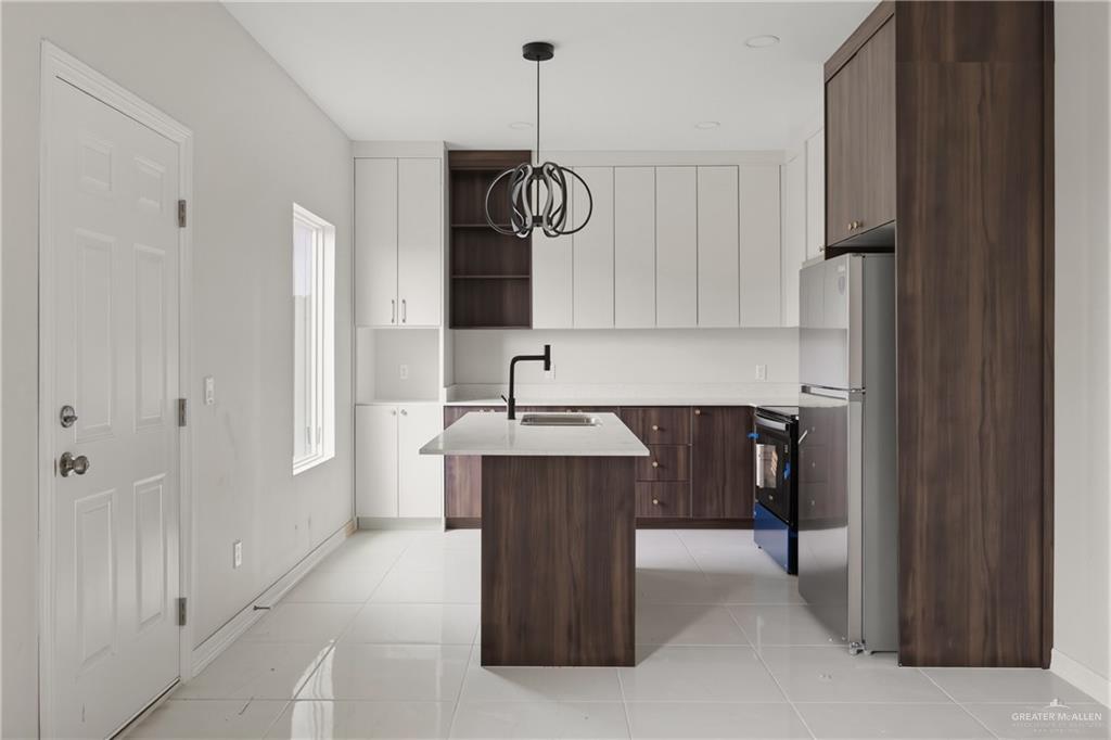 Photo 4 of 4217 Heron Avenue #21
