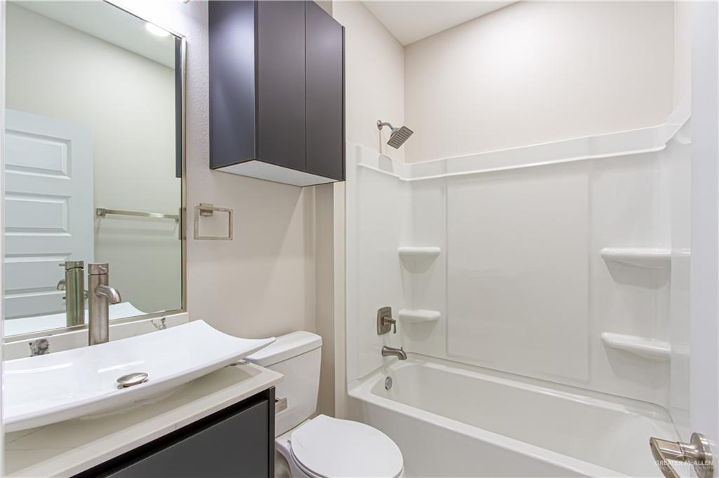Photo 11 of 4220 Hummingbird Avenue #80