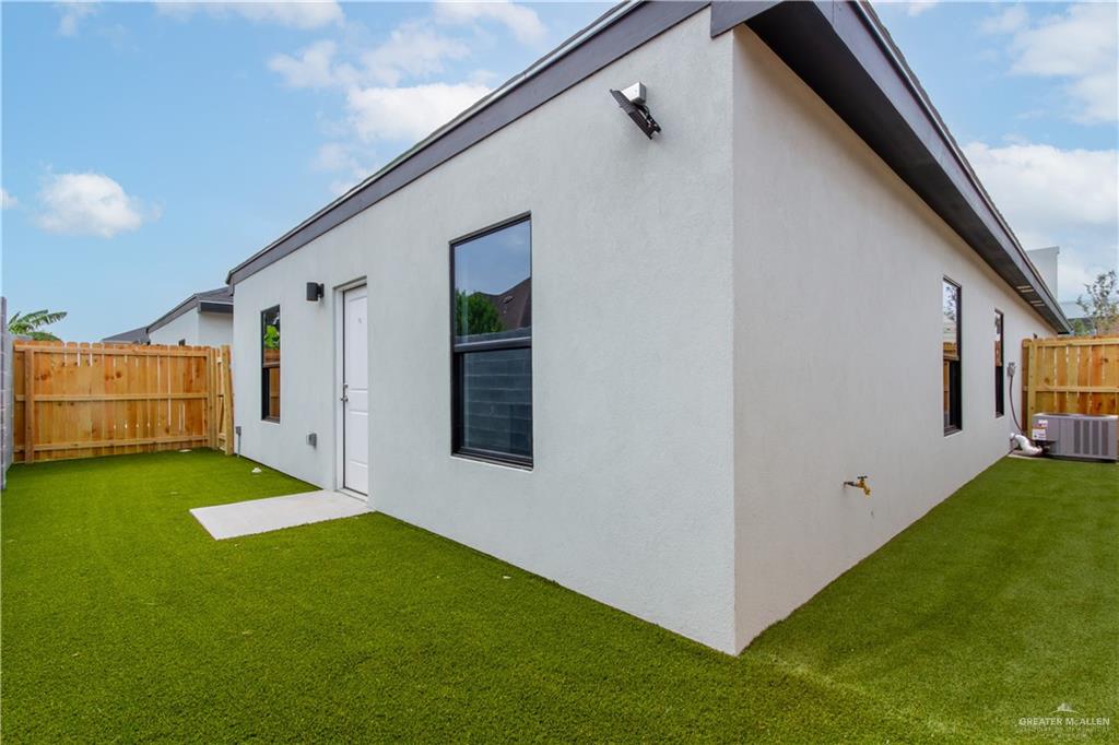 Photo 15 of 4220 Hummingbird Avenue #80