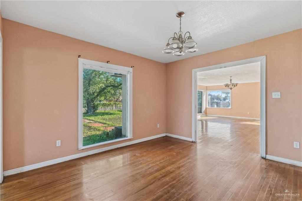Photo 6 of 1141 Bowie Avenue