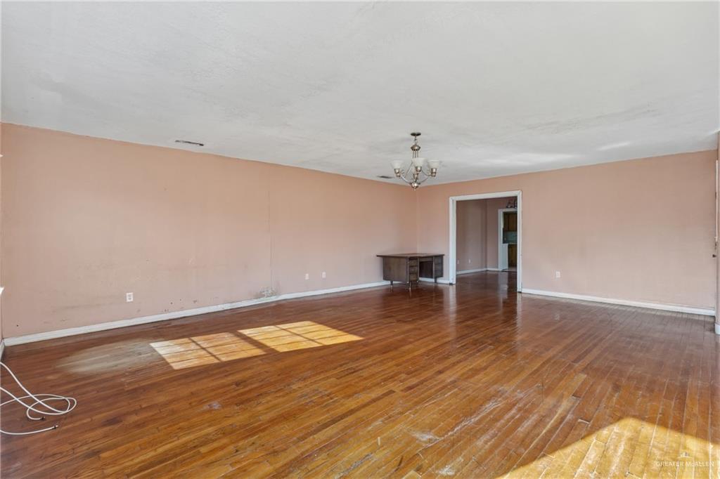 Photo 8 of 1141 Bowie Avenue