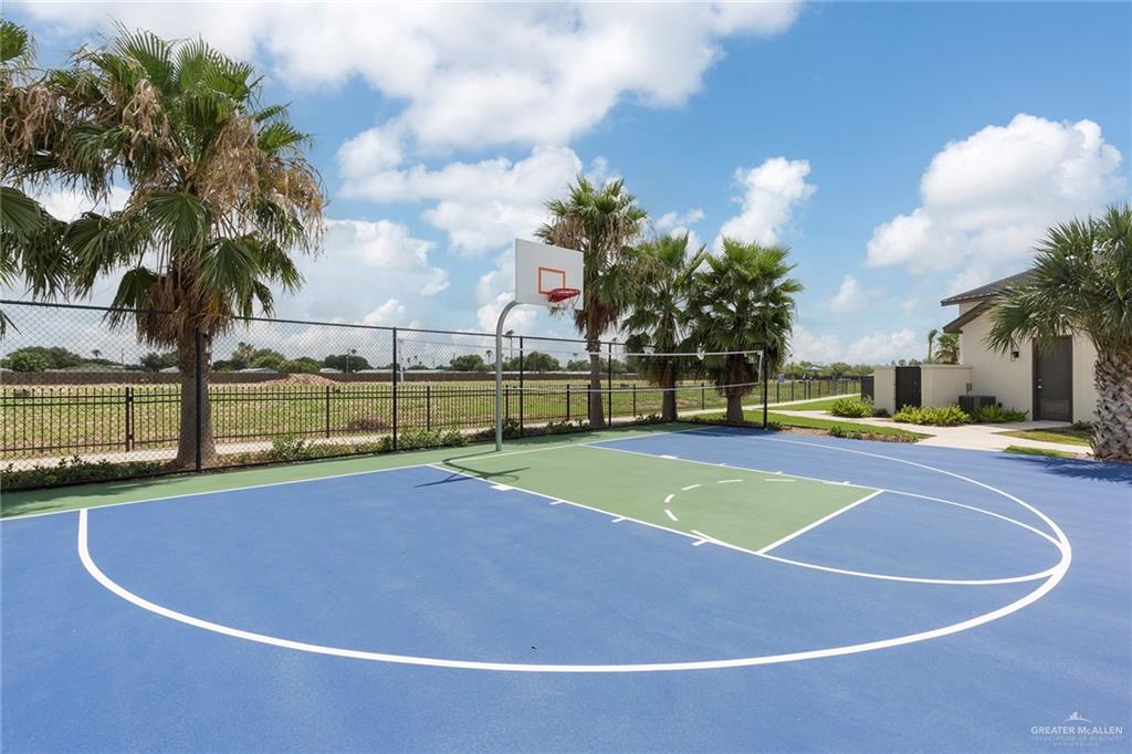 Photo 13 of 10218 15th Avenue