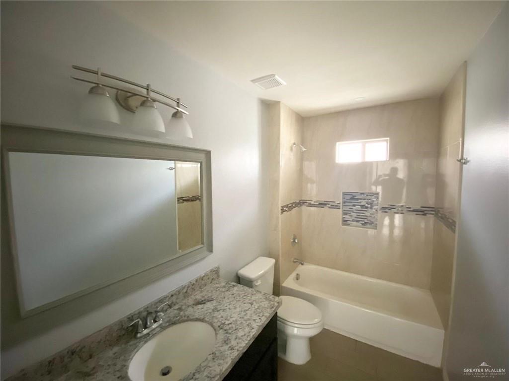 Photo 14 of 1227 White Oak Drive #4, 3