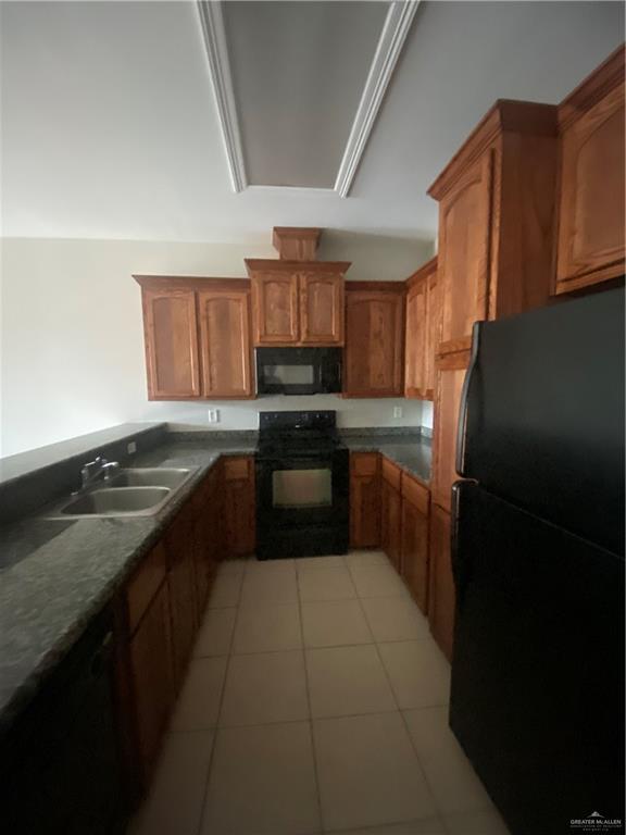 Photo 3 of 3127 Scottland Drive #2