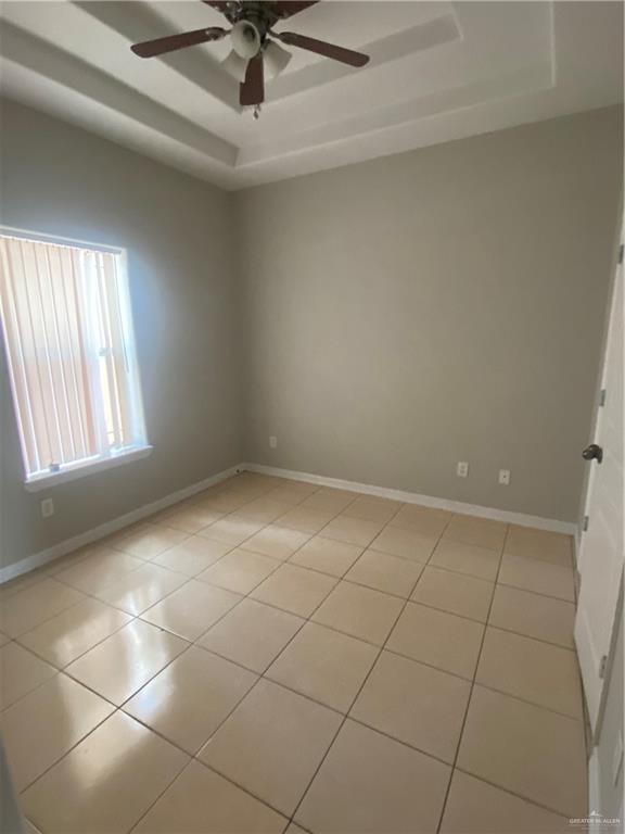 Photo 6 of 3127 Scottland Drive #2