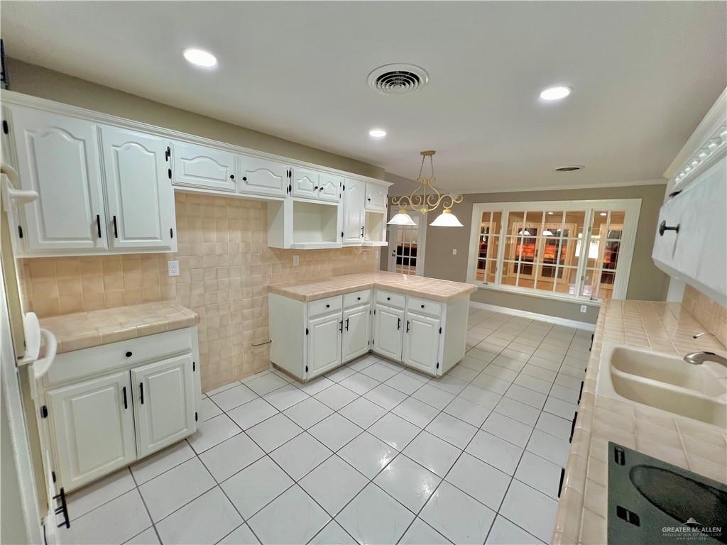 Photo 5 of 15140 Wilson Road
