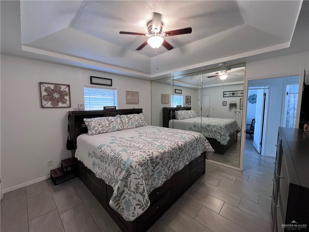Photo 8 of 925 Katrin Drive