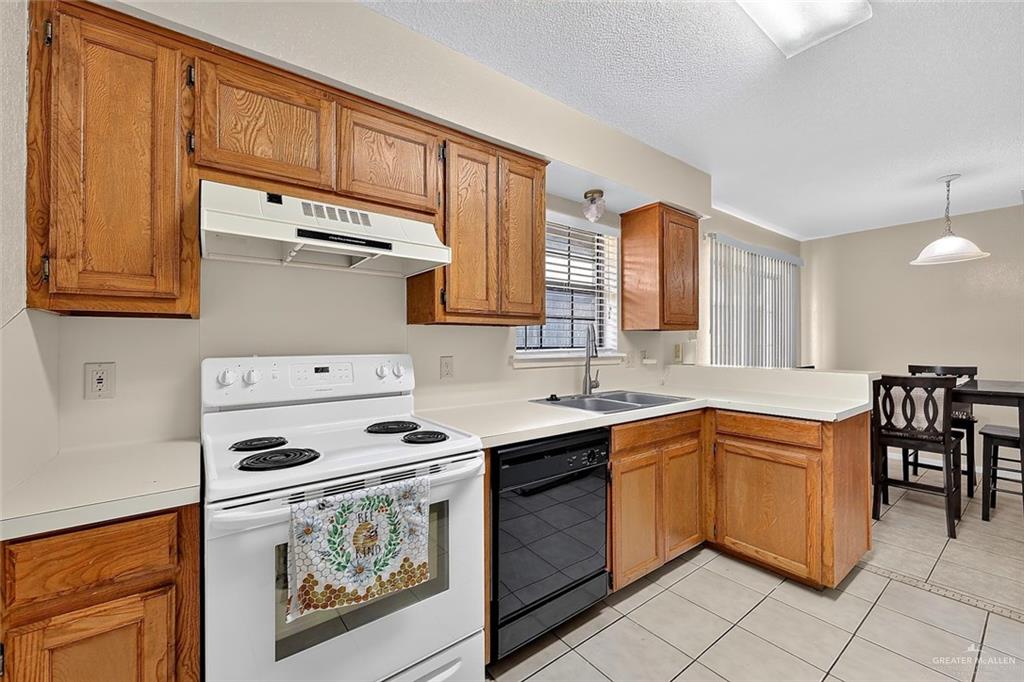 Photo 4 of 1602 Avocet Avenue #B