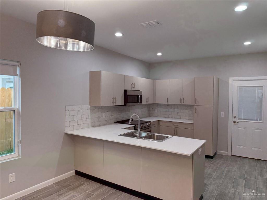 Photo 5 of 804 Dove Avenue #1