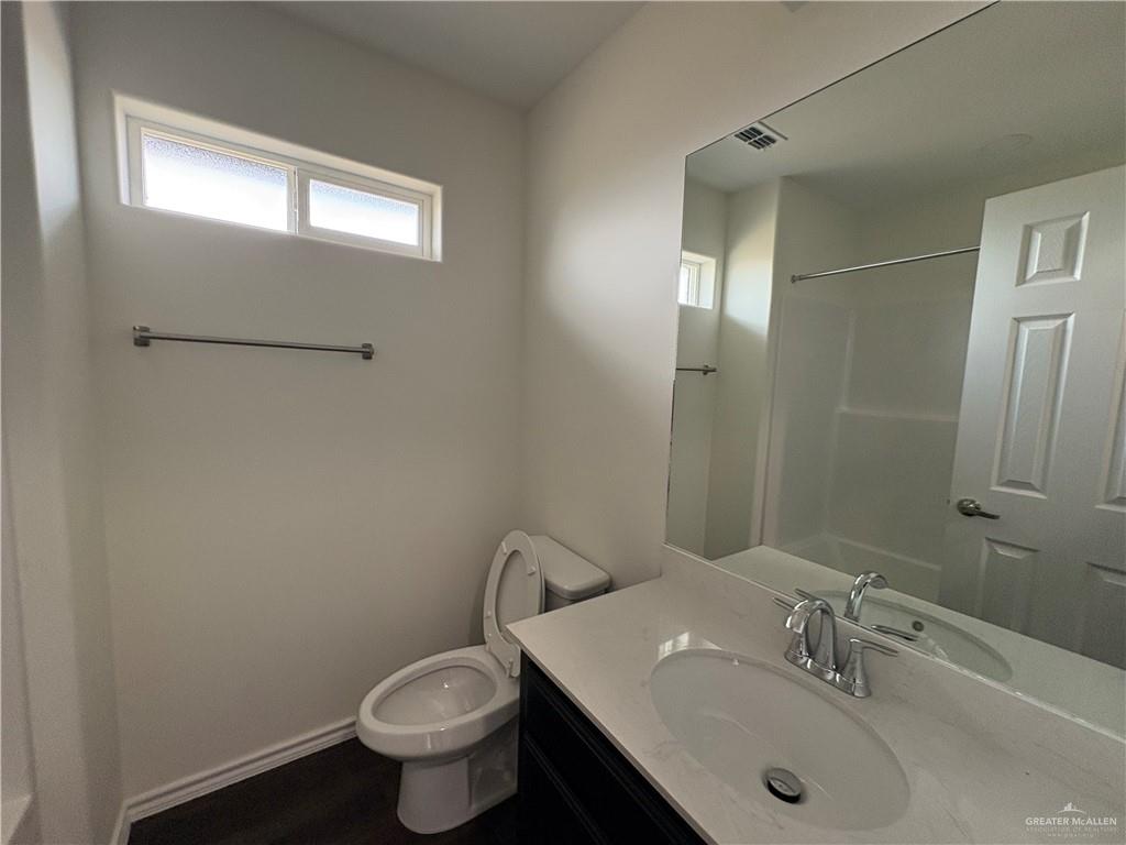 Photo 8 of 5816 Saint Street