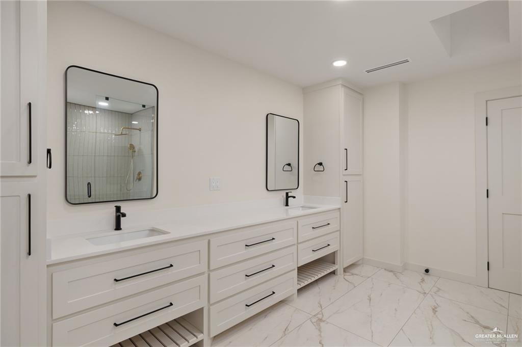 Photo 8 of 5505 4th Street