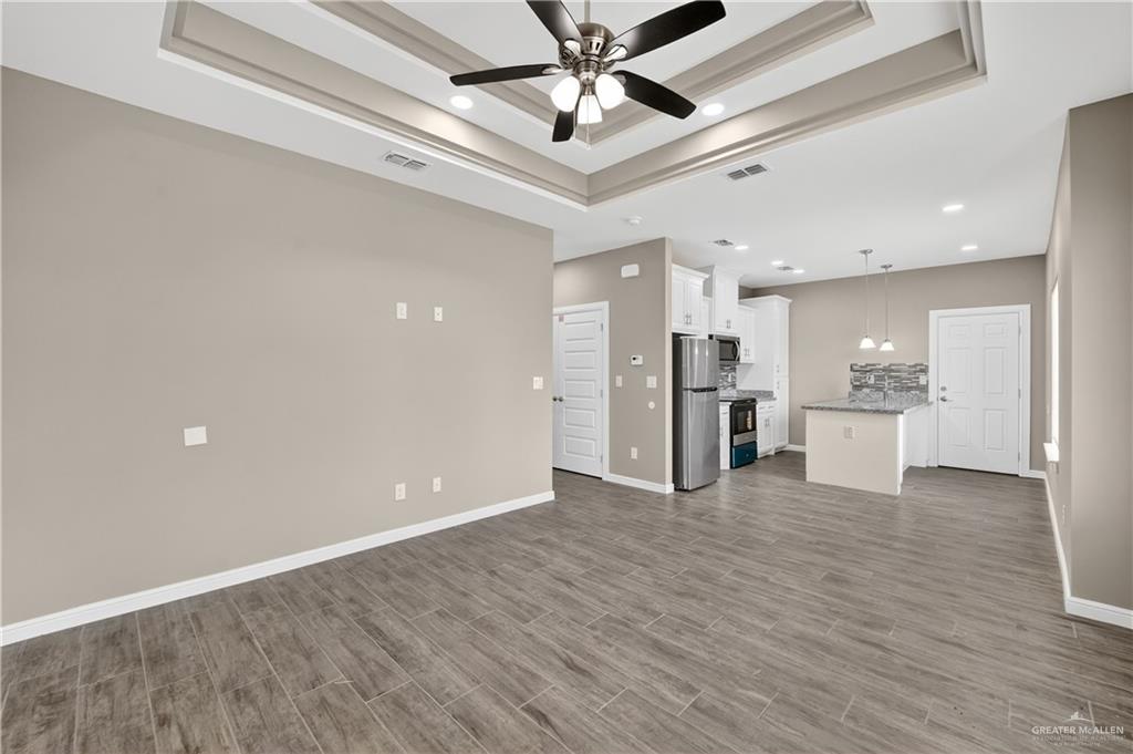Photo 5 of 1230 Valle Vista Street