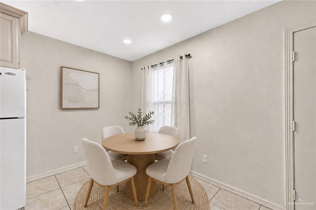 Photo 5 of 2513 Hackberry Avenue