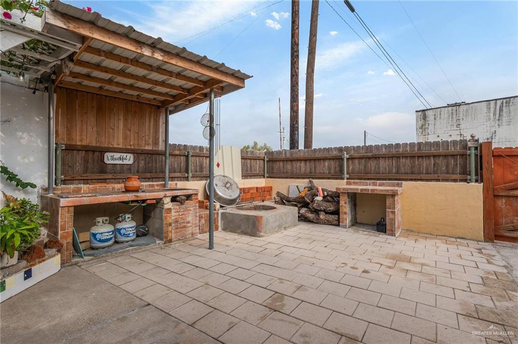 Photo 21 of 293 7th Street